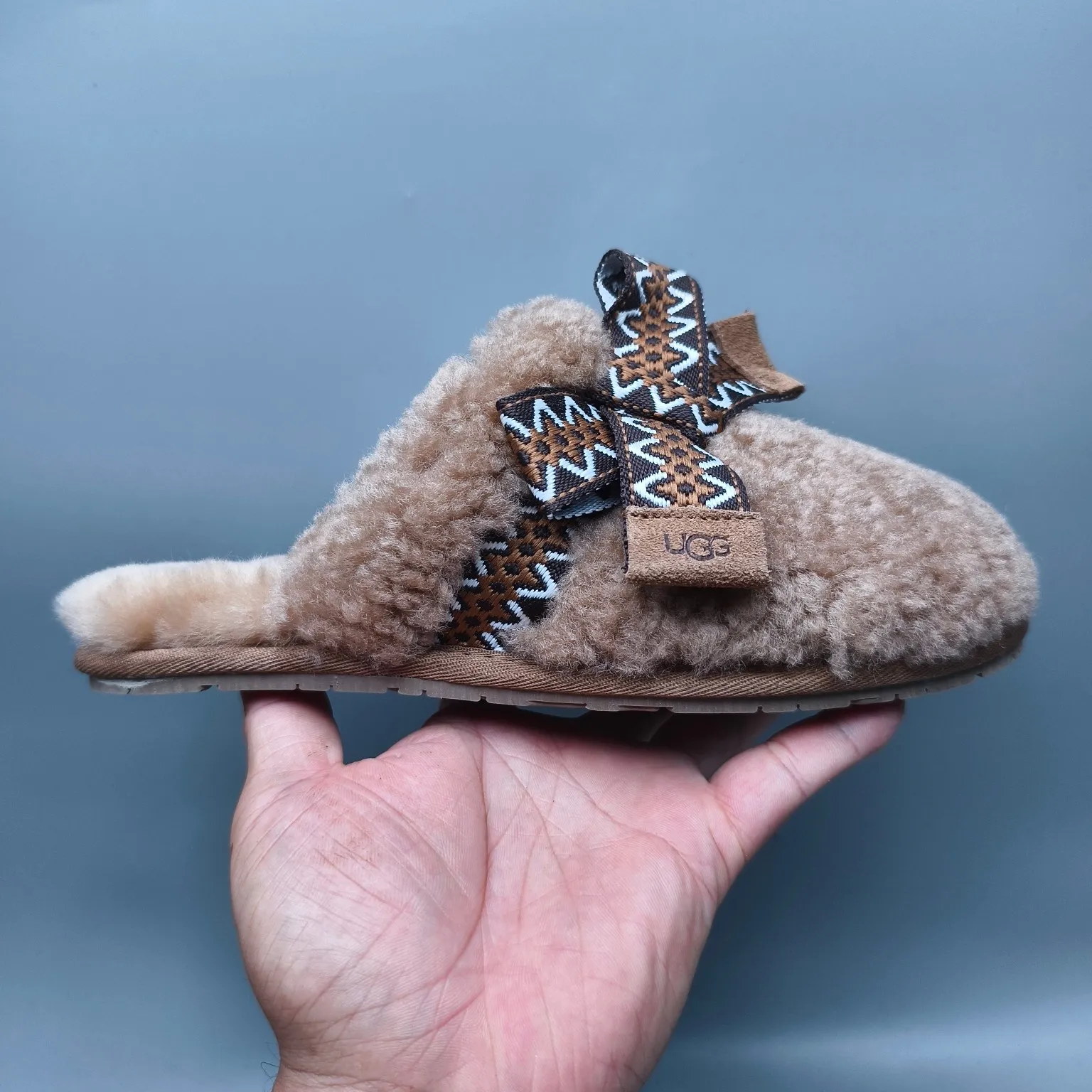💰460 UGG sheepskin all-in-one snow boots 8266 large bow wool roll home slippers Color: off-white brown Matching size: 35-40
